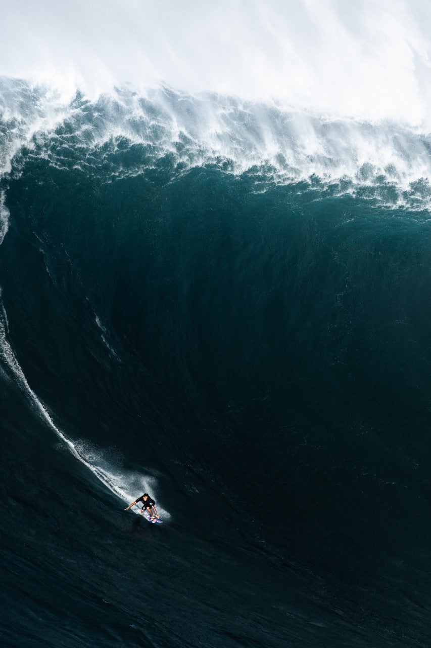 Kai Lenny surfing 40 foot wave.
Hawaii. 2018