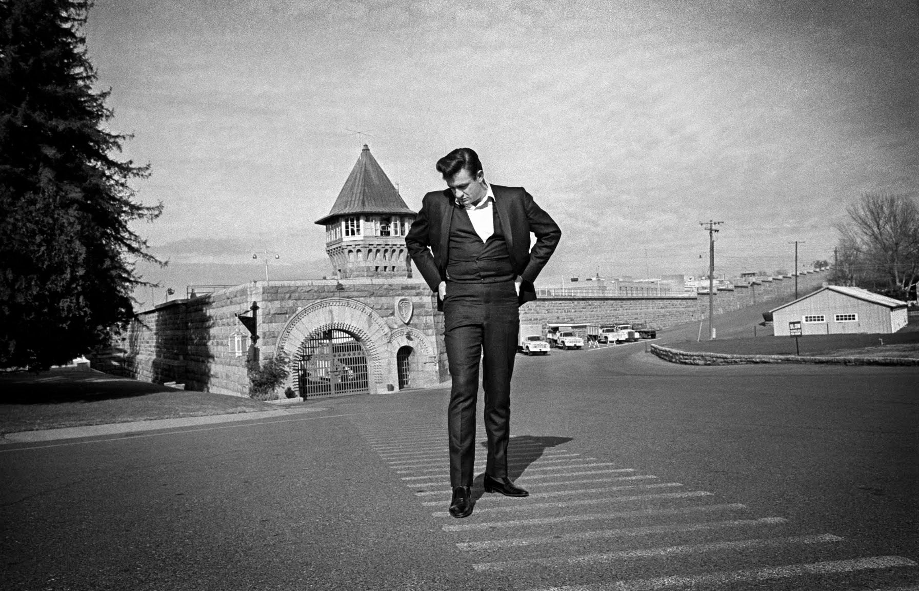 Johnny Cash at Folsom prison . 1968