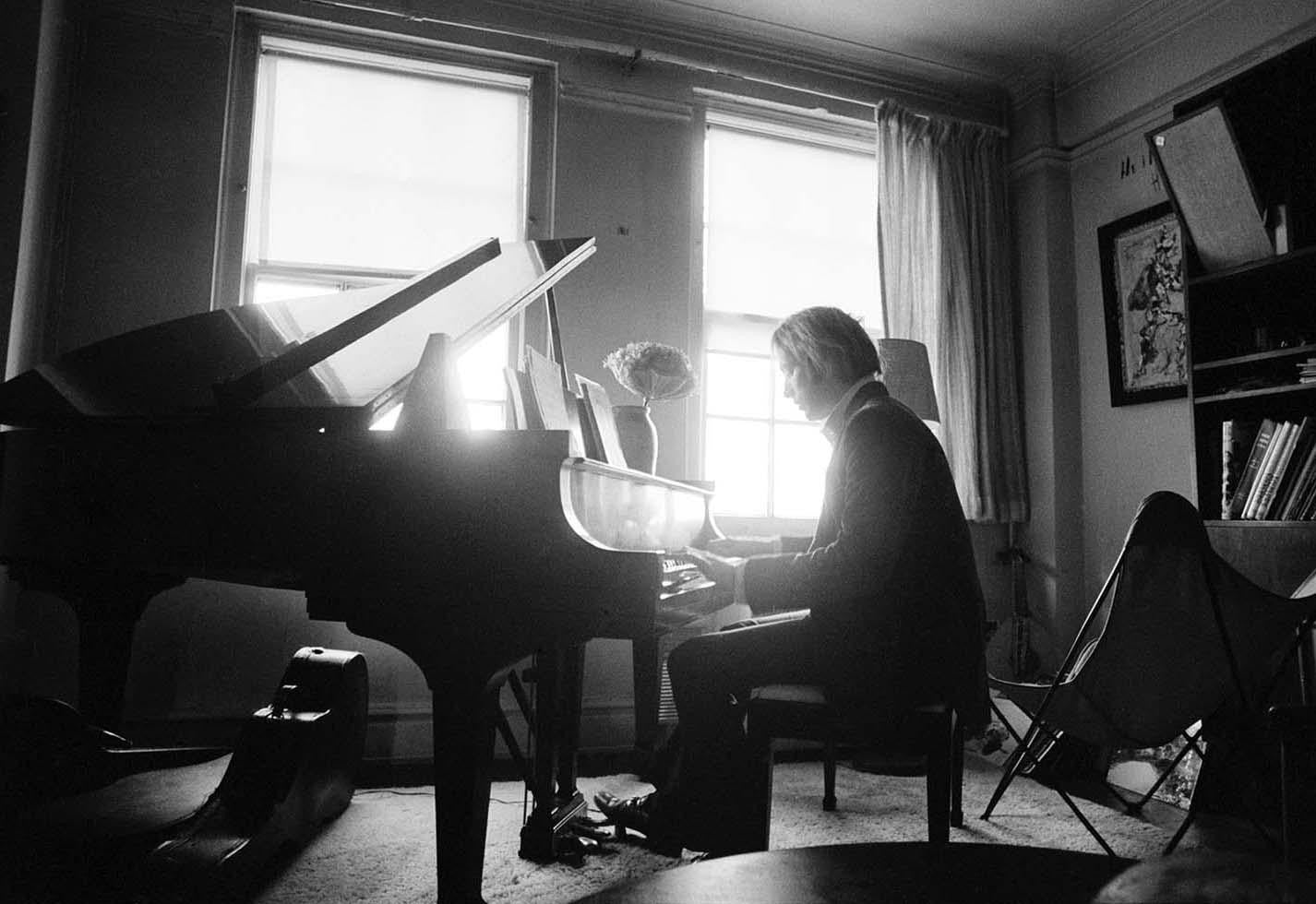 Stephen Stills playing piano in his Laurel Canyon home. This was taken during a photoshoot for Life magazine that Rowland did with CSN and Joni Mitchell.
Los Angeles, CA. 1969