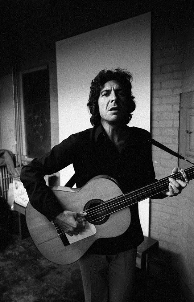 Leonard Cohen backstage.
1970.