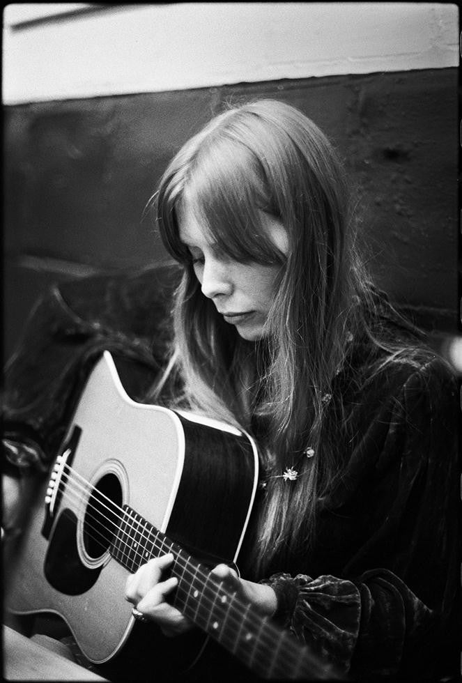 Joni Mitchell rehearsing backstage in Mt. Vernon, NY.
July 1969
