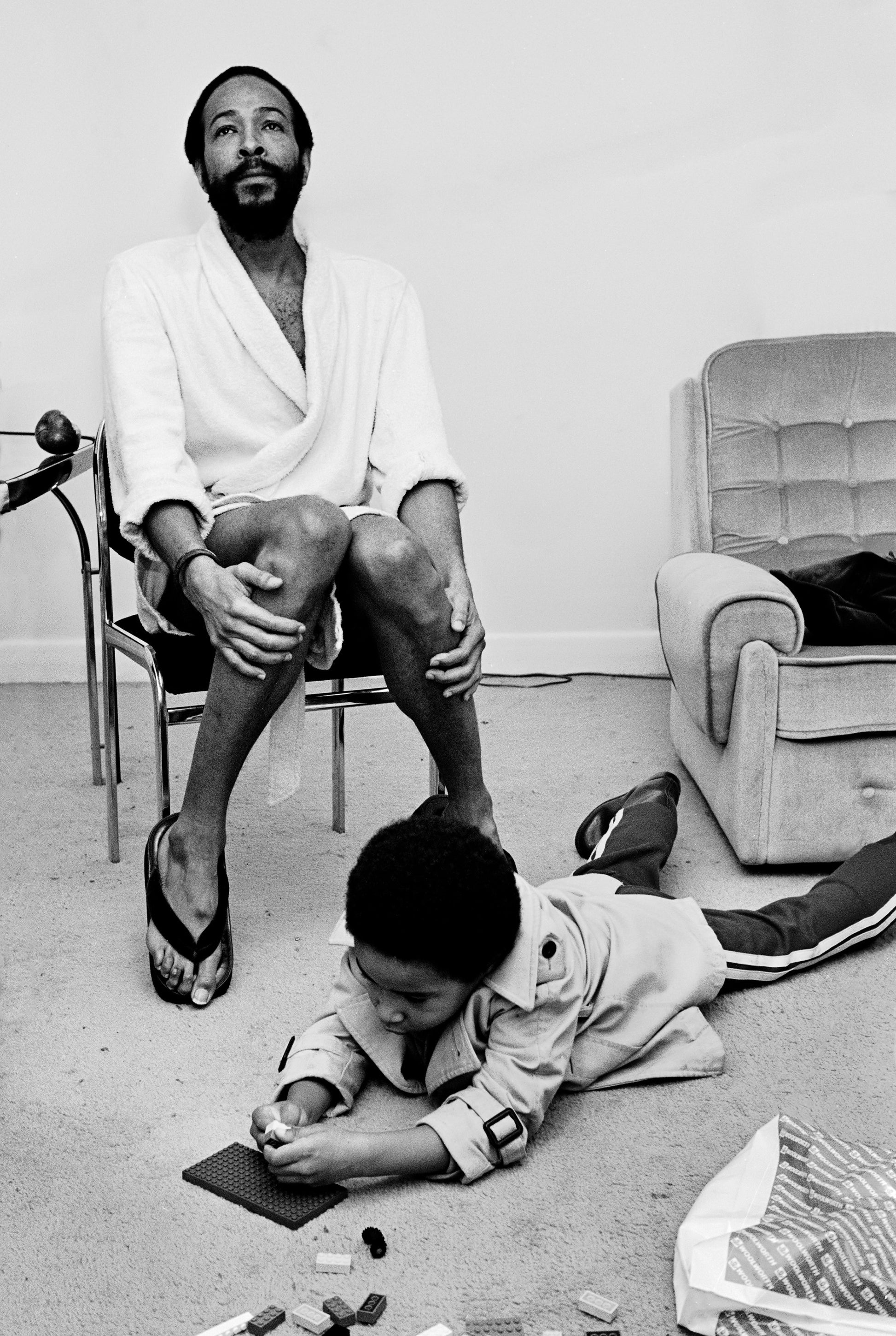 Marvin Gaye last UK photo session at his West London Apartment 1980
