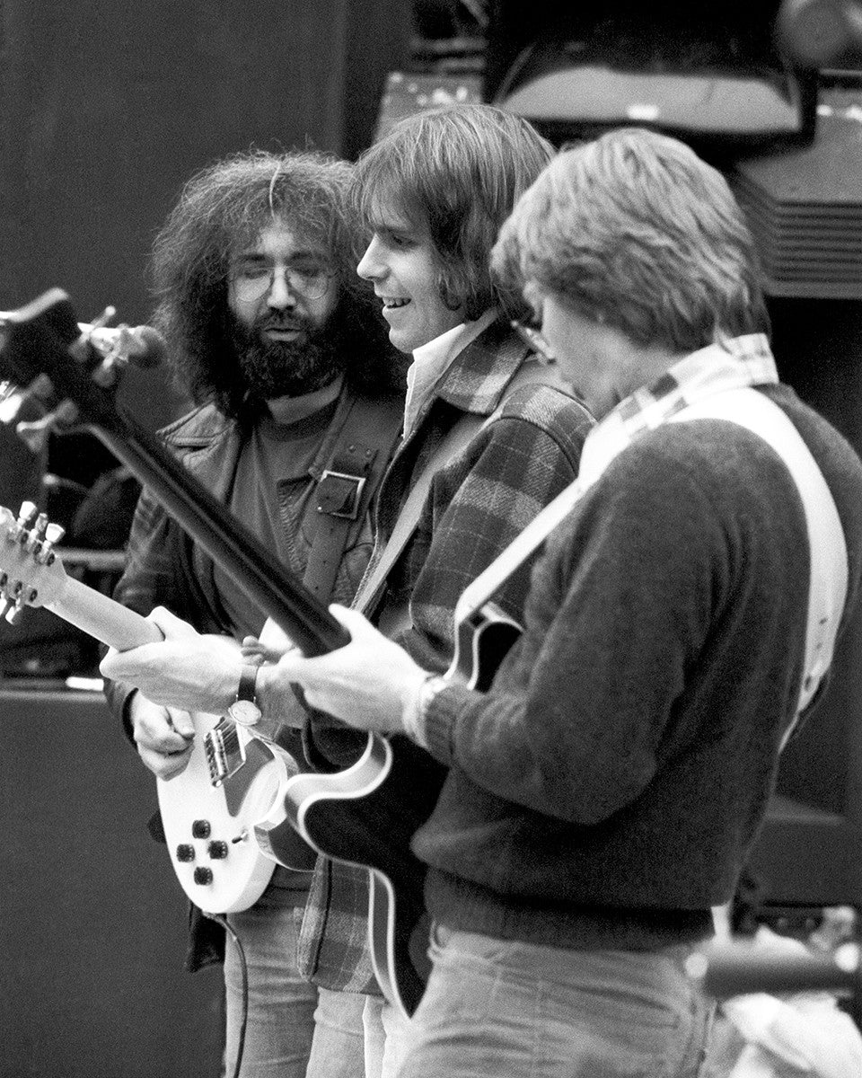 GratefulDead_ByEdPerlstein_B4-5.jpgJerry Garcia , Bob Weir and Phil Lesh performing in Golden Gate Park. 1975